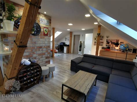 Svadobná výzdoba v spoločenskom dome, Trenčianske Stankovce