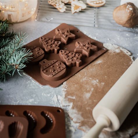 detailné foto zdobených vianočných sušienok