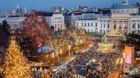 Fotografia viedenských vianočných trhov pri Radnici