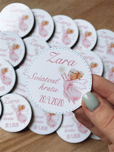 Ukážka personalizovaných darčekov na krst - keramické magnetky