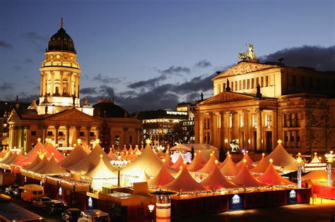 Vianočné trhy na Gendarmenmarkt v Berlíne