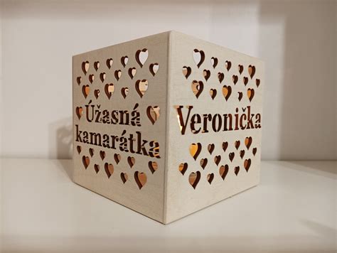 Personalizovaný svietnik s venovaním pre zosnulých blízkych