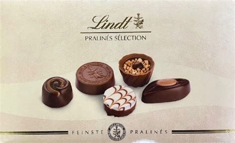 Ilustračná fotografia rôznych druhov čokoládových figúrok a praliniek Lindt