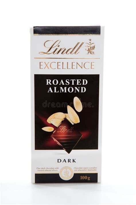 Fotografia majstra čokoládiera Lindt pri práci