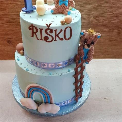 Ukážka obdĺžnikovej torty pre chlapčeka s motívom áut.