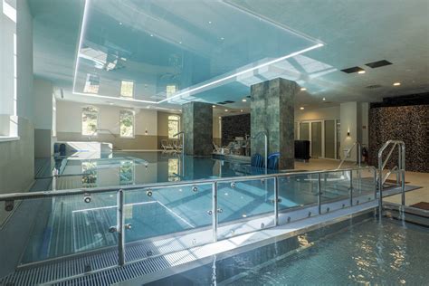 Fotografia wellness centra v Červenom Kláštore s bazénom