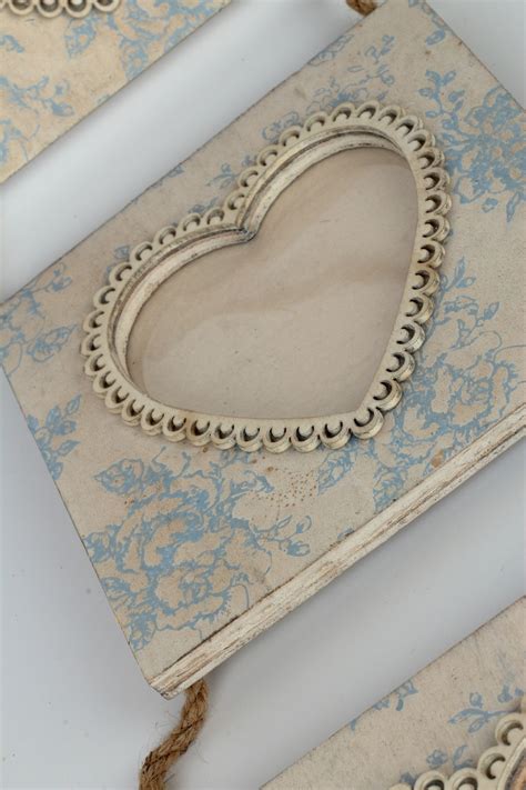 Obraz z odtlačkov dlaní celej rodiny alebo rámčeky na fotky z paličiek