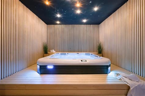 Ilustrácia wellness centra Hotela Glamour s vírivkou a saunami