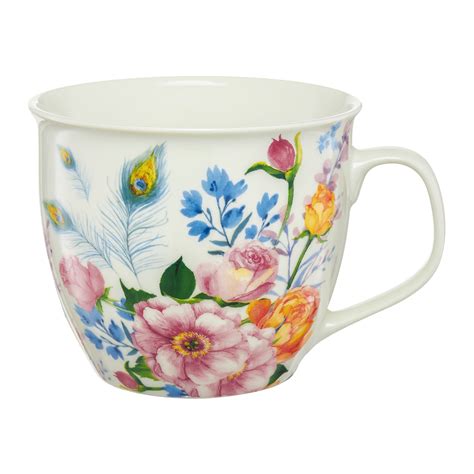 štýlový porcelánový hrnček s kvetinovým motívom