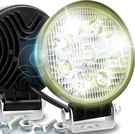 pracovné LED svetlo pre poľnohospodára