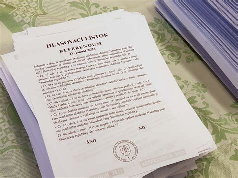 Ilustrácia procesu sčítavania hlasovacích lístkov