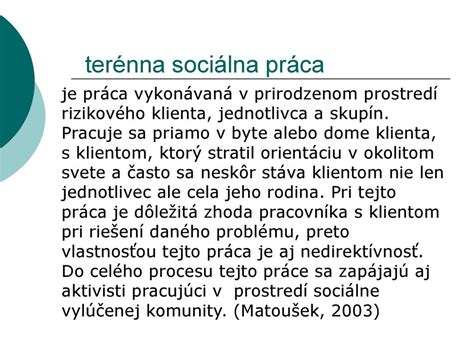 Tematické foto: Sociálna pracovníčka v prostredí s klientom, zdôrazňujúce náročnosť práce