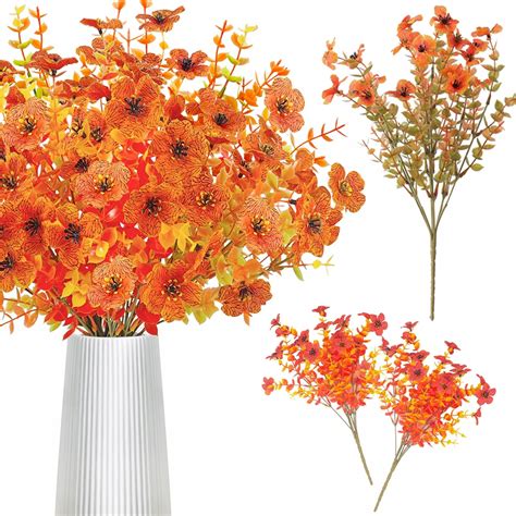 Archívna fotografia kapely Živé kvety v priestoroch divadla Stoka