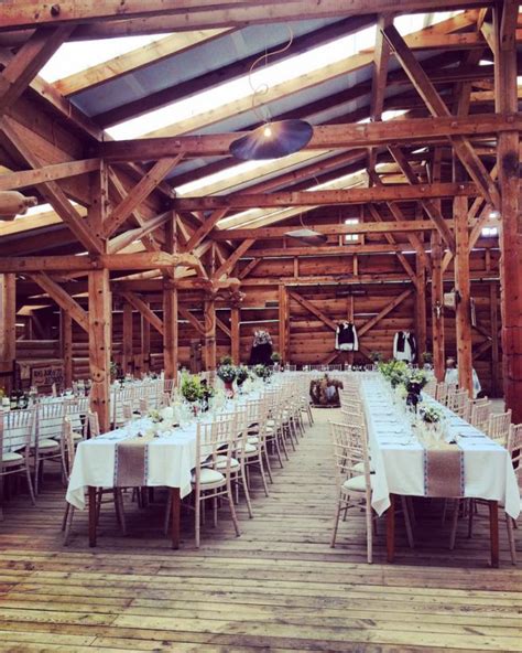 Svadba v tradičnej stodole