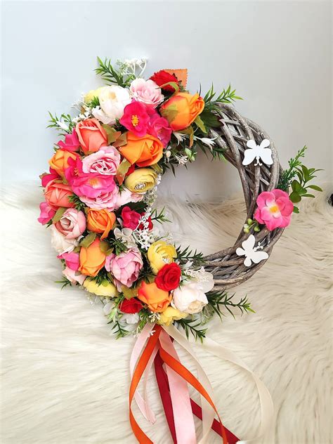 veniec z hortenzií na dvere