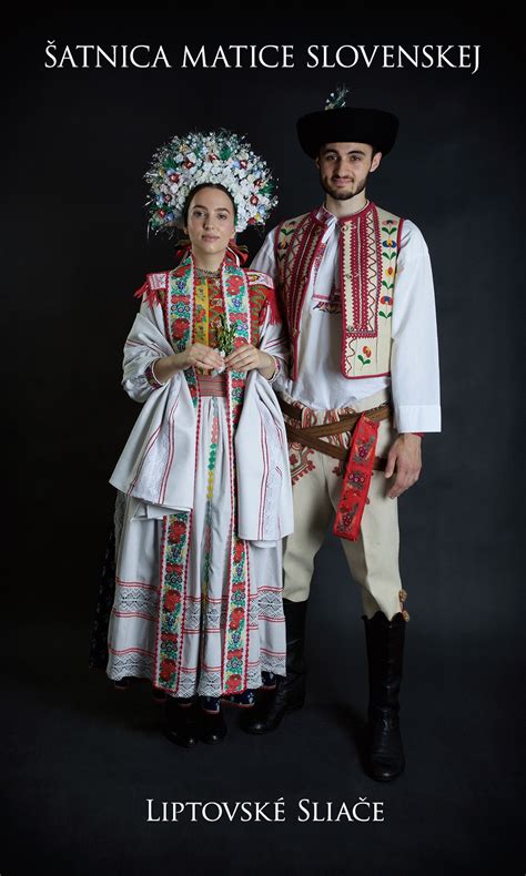 Historické slovenské svadobné kroje a party
