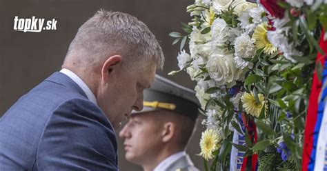 Fotografia vystreľujúcich konfiet na oslavách