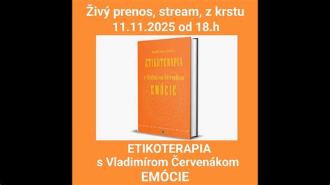 Snímka z atmosféry úspešného krstu knihy s hosťami a autorom