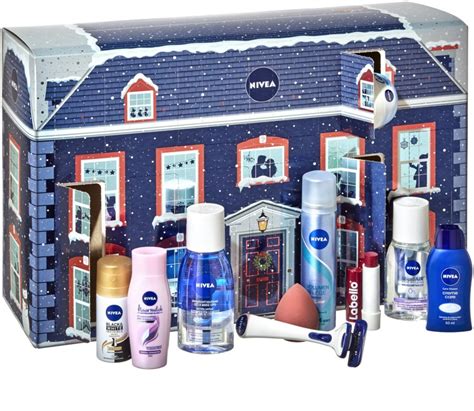 Ilustračná fotografia adventného kalendára s kozmetikou