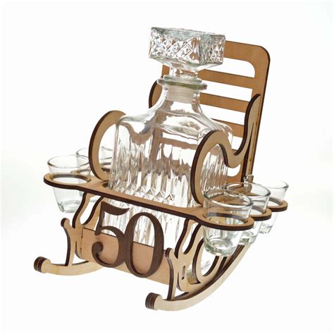 dizajn pohára s číslom 50 a veršíkom k narodeninám