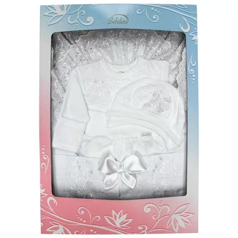 Ukážka elegantnej krstovej súpravy pre dievčatko