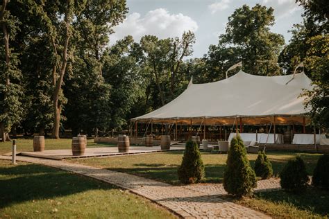 vizualizácia exteriéru Chateau Rúbaň s možnosťou svadobného stanu