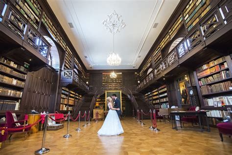 interiér Svadobnej sály v Chateau Appony s historickými prvkami