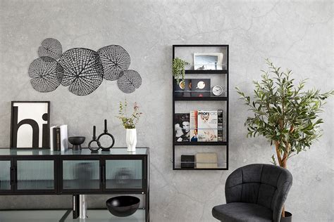 Nástenná galéria s fotografiami z rôznych životných období