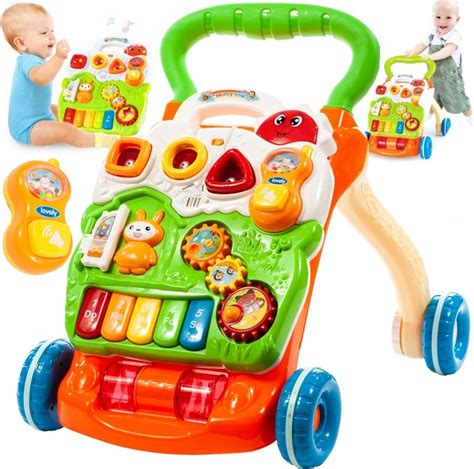 Tematické foto: bábätko tlačiace chodítko s hračkami