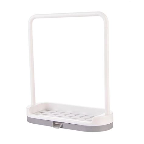 Ilustrácia správneho nanášania farby na hubku a šablónu