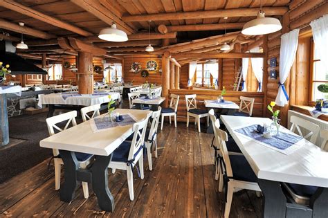 interiér hotela s výzdobou na Silvestra