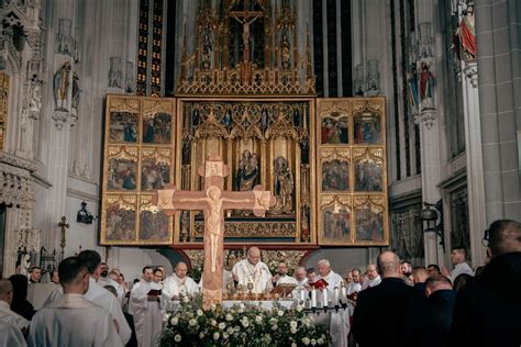 Mapa okolia Dómu svätej Alžbety s vyznačenými pamiatkami a zastávkami MHD