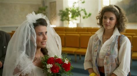 Detail zasúvacích vreciek vo svadobnom fotoalbume