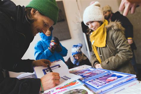 Kniha s personalizovaným venovaním na obálke