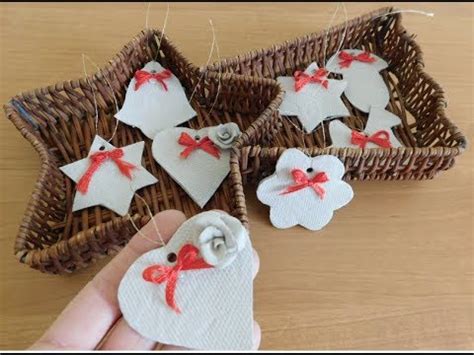 Vianočné ozdoby z modelovacej hmoty a maľované orechy