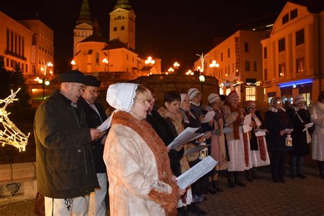 Tematické foto: Koledníci v tradičných kostýmoch
