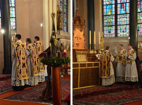 Infografika priebehu liturgických obradov Veľkého piatku