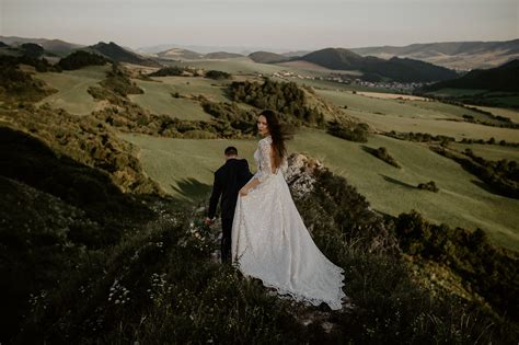 Fotografia slovenského svadobného čepčenia