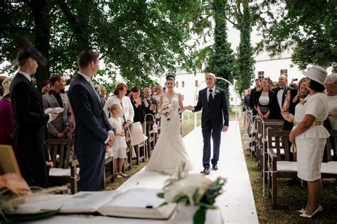 Romantický park Chateau Appony vhodný na svadobný obrad