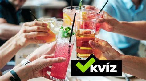 detail chutného občerstvenia a miešaných drinkov