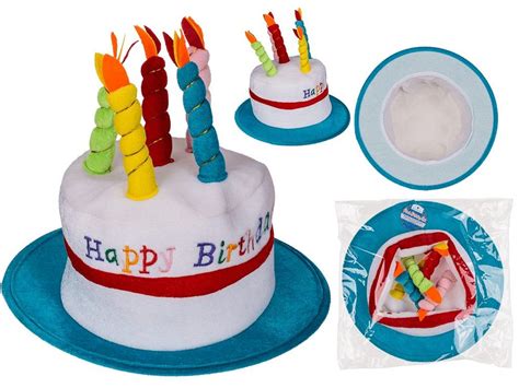 Ilustrácia zobrazujúca tortu s 30 sviečkami a konfetami