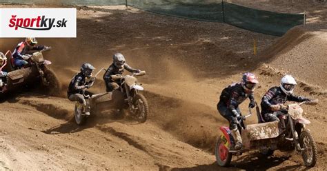 Tematické foto motokrosového pretekára Jozefa Poslucha v akcii