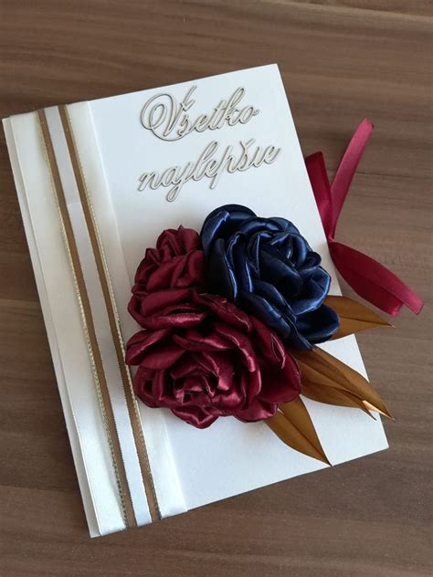 Rôzne možnosti zdobenia ručne vyrobenej svadobnej obálky