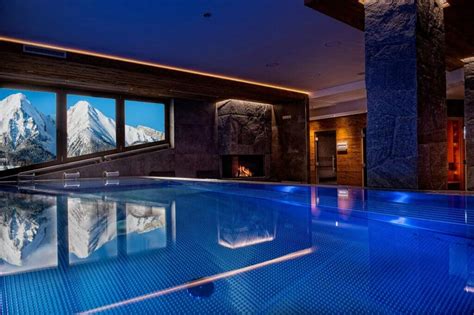 Tematické foto: wellness centrum v penzióne s výhľadom na hory