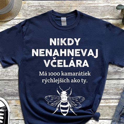 katalógová fotografia vtipných tričiek a doplnkov pre včelárov