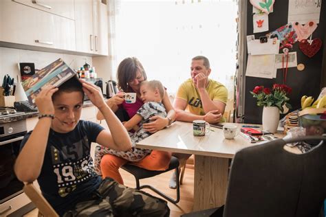 rodinná fotografia Gabriely Marcinkovej, Martina Mihalčína a ich detí