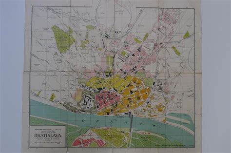 Mapa Bratislavy z 18. storočia s vyznačenými palácmi a cechmi
