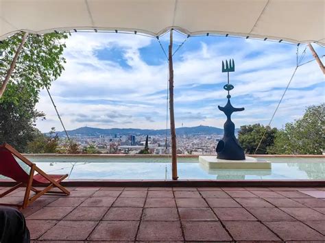 Panoramatický pohľad na Barcelonu z terasy galérie Joana Miróa