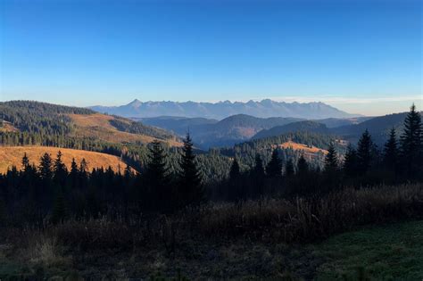 Fotografia hrebeňa Nízkych Tatier s výhľadmi