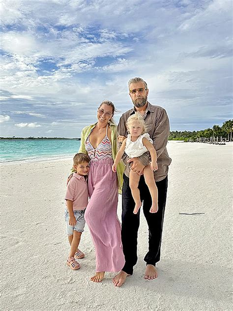 Dominika Cibulková s dcérou Ninkou na krste